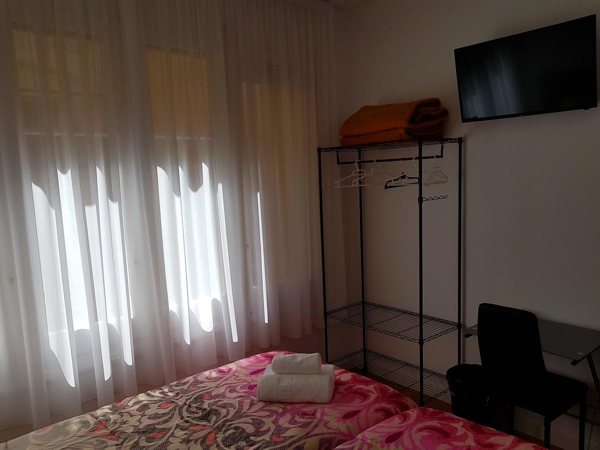 Pension Sotelo Logroño Dış mekan fotoğraf